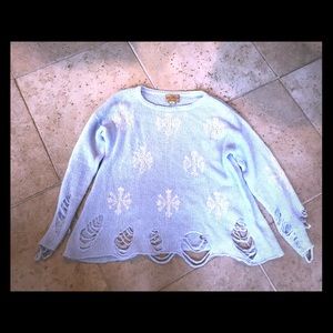 Wildfox 🦊 Snowflake ❄️ Distressed Sweater